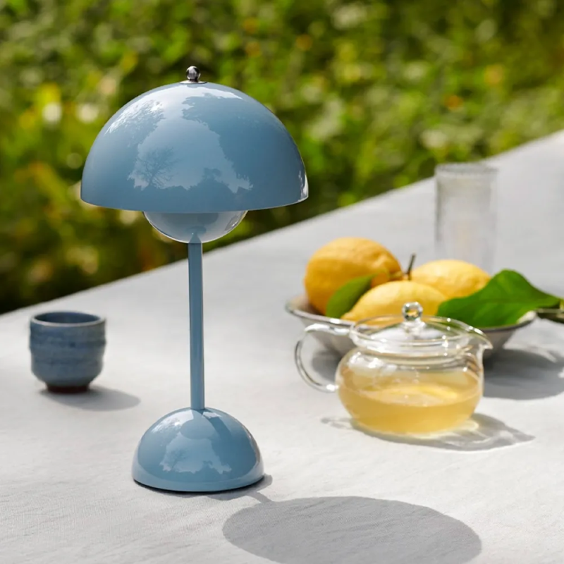 Flowerpot VP9 Portable Table Lamp - Image 4