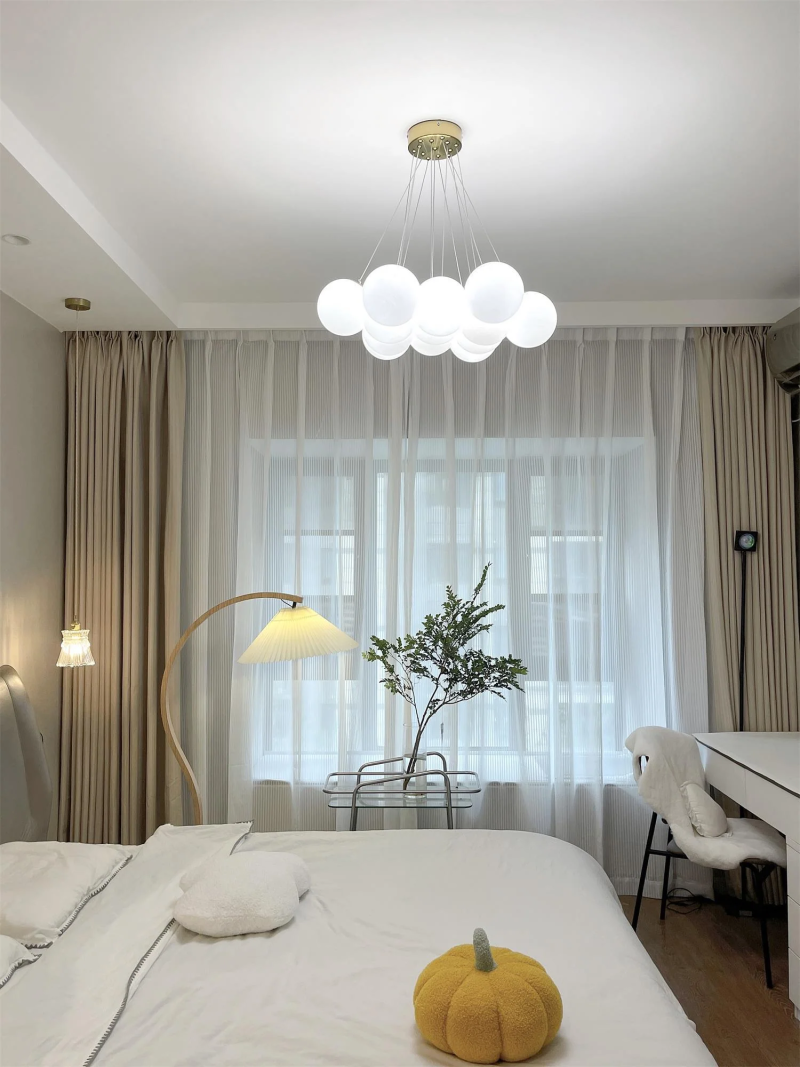 Glass Cluster Chandelier - Image 6